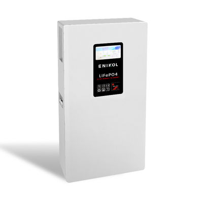 Écran tactile 15KWH Énergie murale montée 51.2V 300AH LiFePo4 Batterie acier peint en blanc
