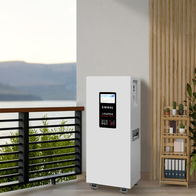 Pièce de stockage d'énergie pour le ménage montée sur le mur Roue universelle 51.2V 300AH 15KWH avec écran tactile de 7 pouces
